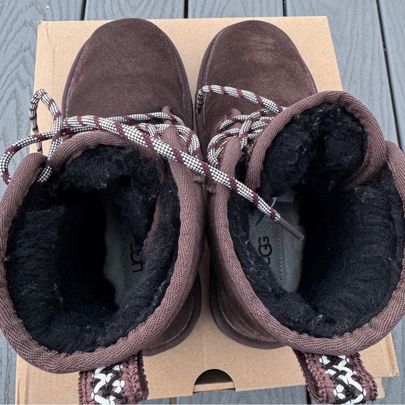 UGG Neumel High Heritage us7 - Picture 6 of 9
